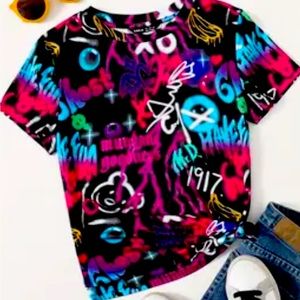 Women’s Large Graffiti Tee